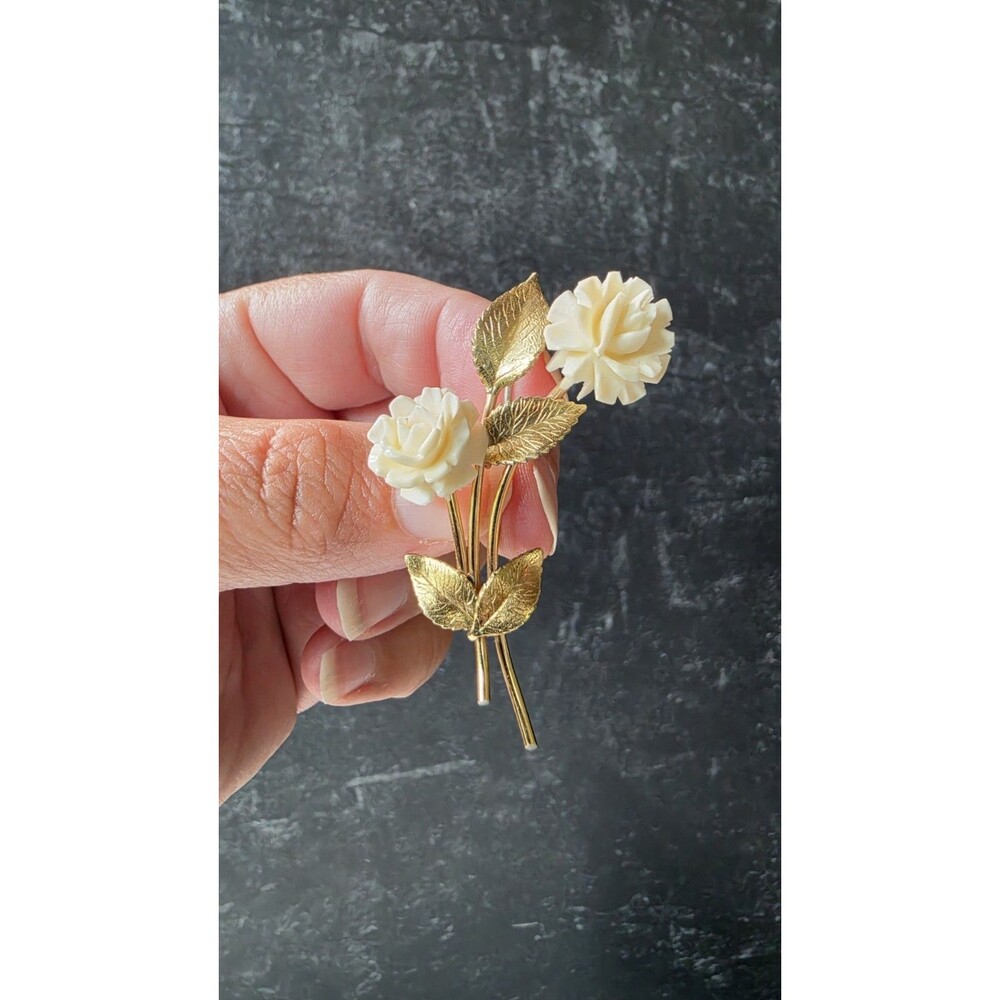 Krementz Celluloid Floral Gold Tone Metal Brooch Vintage Costume Jewelry